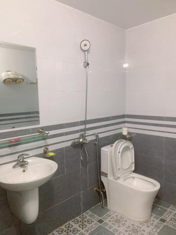 Bed and Breakfast Nha Nghi Cu Ti Ban Cong Na Zewnętrze zdjęcie